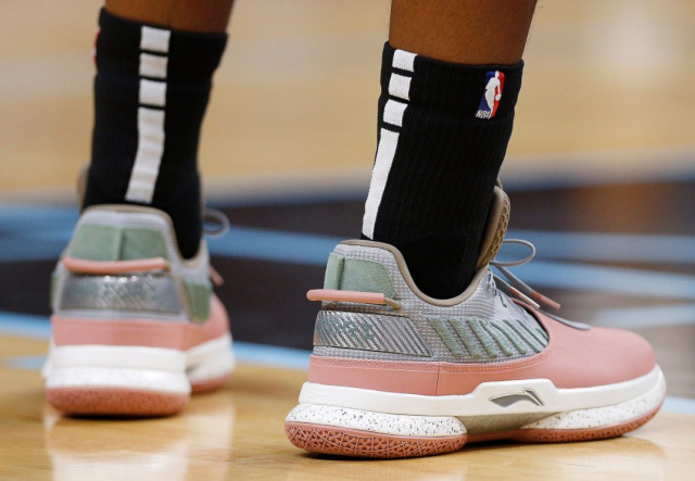 弃牌或低频 弃牌或低频